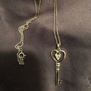 Sterling silver Kay necklace with diamonds